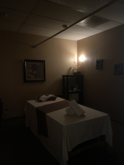 Lily Spa, Santa Rosa