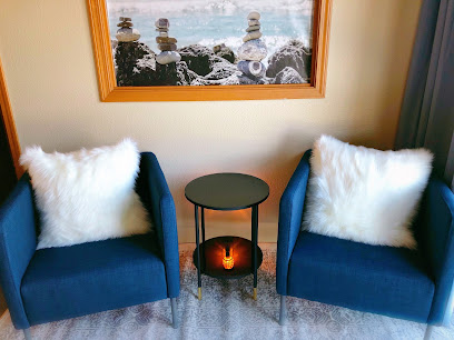 Trio Massage, Everett