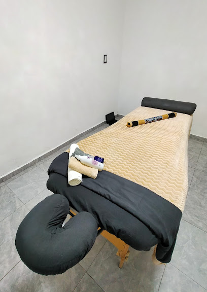 Spa Entre Lunas, Satélite