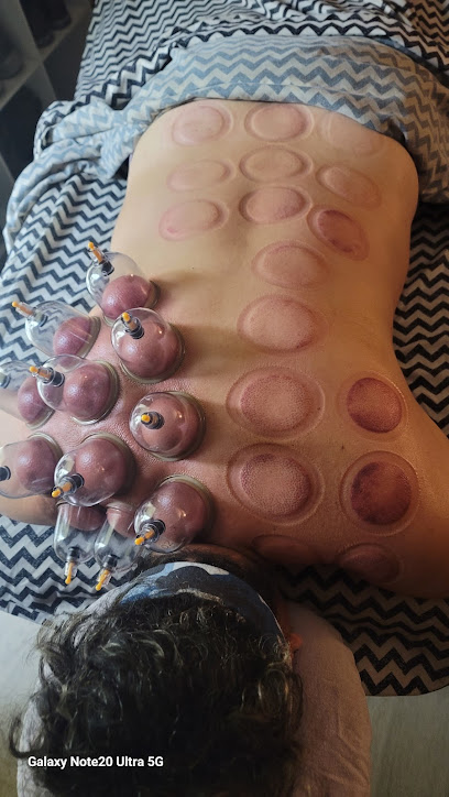 Lunas Therapy Massage, Perris