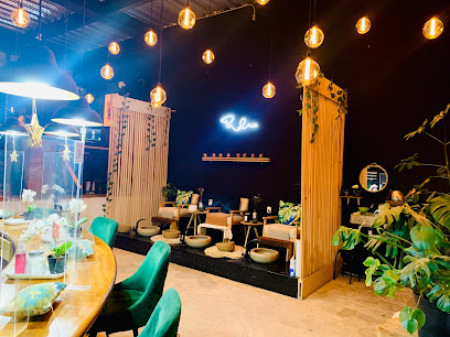 ZENDAYA SPA SATÉLITE